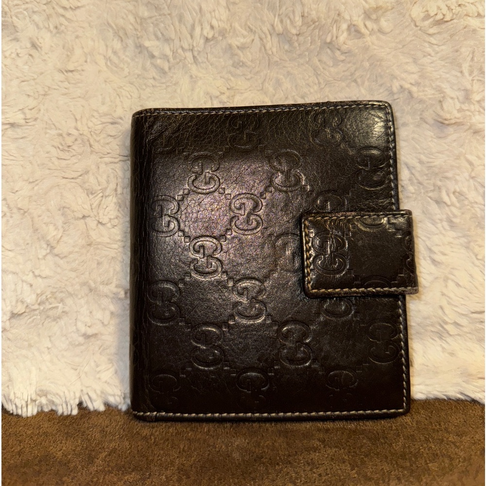 Gucci Brown Wallet with Gold Logo Charm - Picture 8 of 8